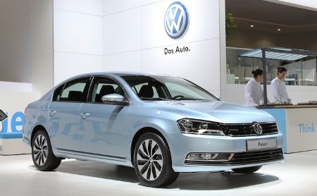 VW Passat 1.6 TDI Bluemotion (2011)