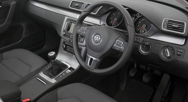 VW Passat 1.6 TDI Bluemotion (2011)
