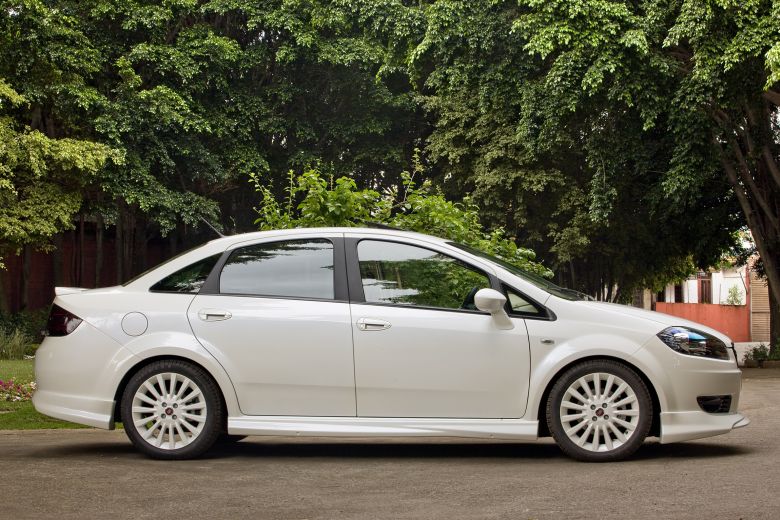 Şık Bir Seçenek İsteyenlere (Fiat Linea)