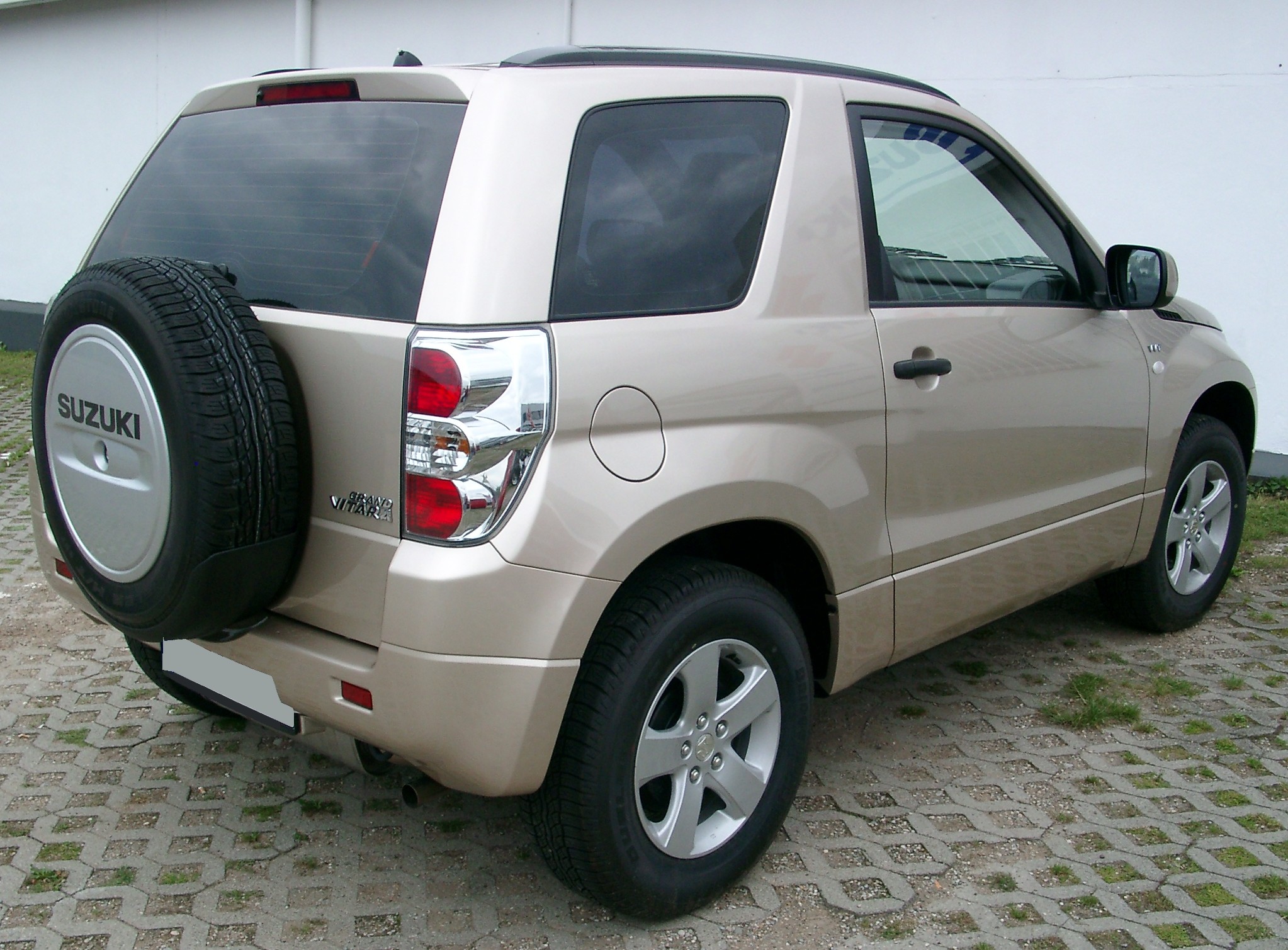 Suzuki (Grand Vitara, Jimny)