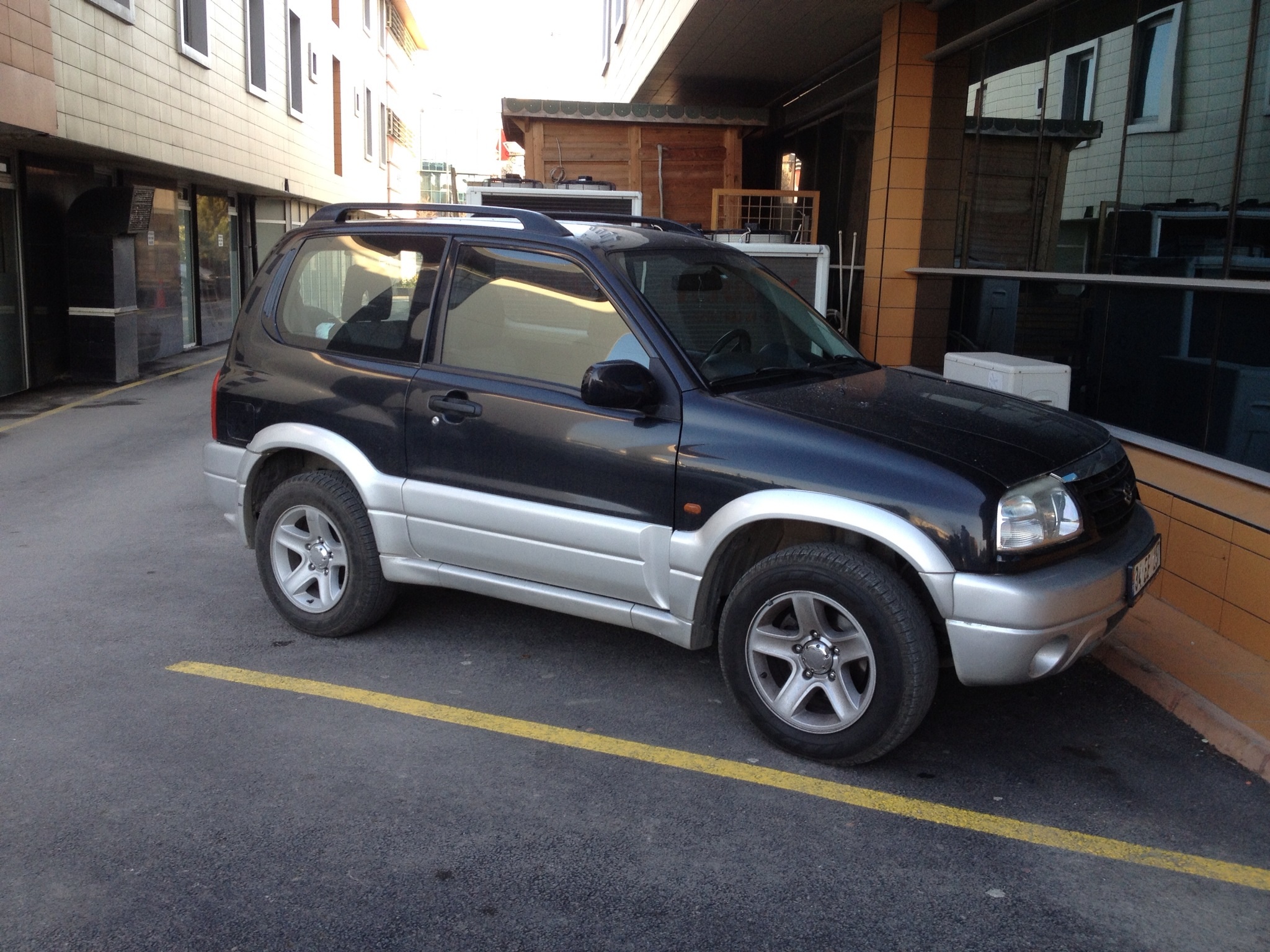Suzuki (Grand Vitara, Jimny)