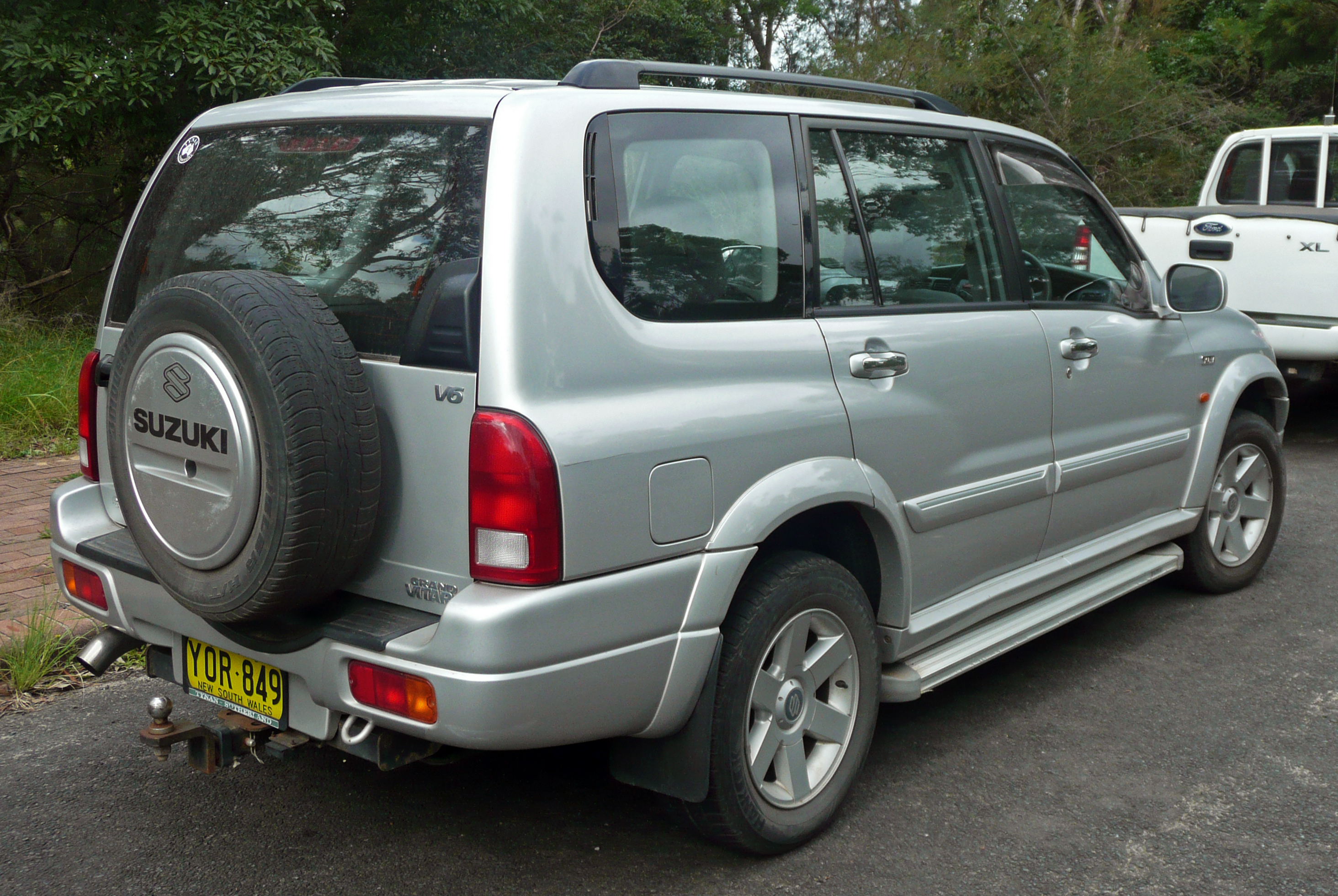 Suzuki (Grand Vitara, Jimny)