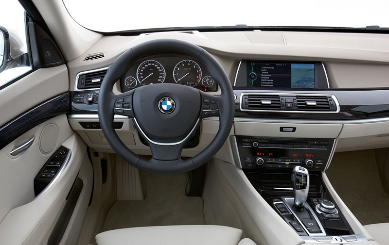 Bilinmeyen tür "BMW 530d xDrive GT"
