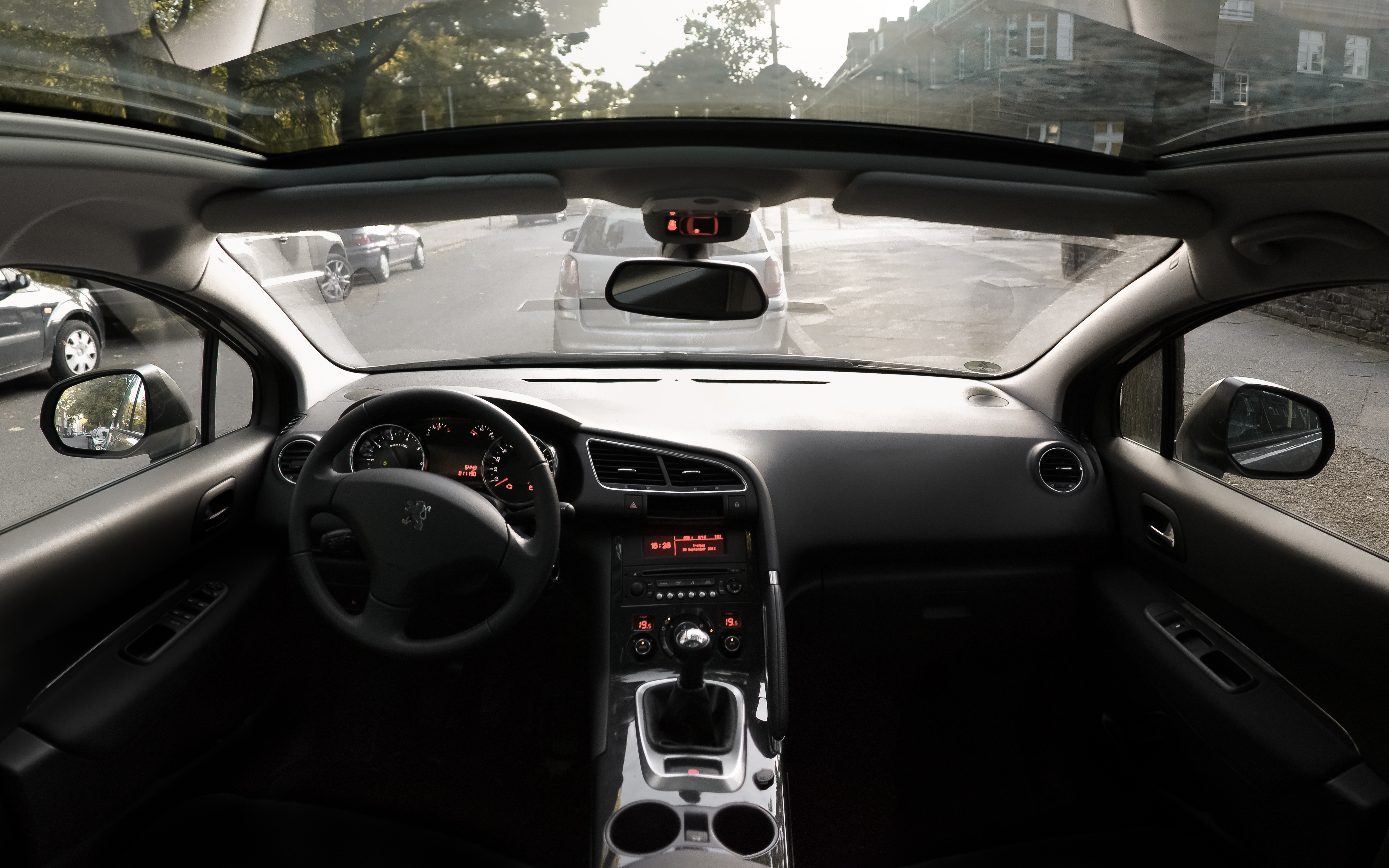 PEUGEOT 3008 1.6 THP ALLURE