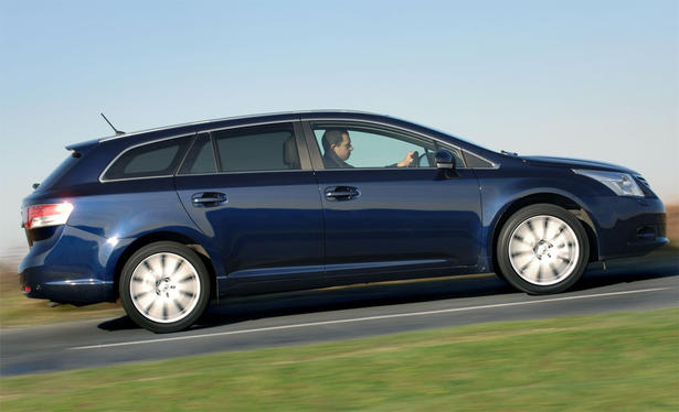 Toyota Avensis 1.8 Elegant Extra