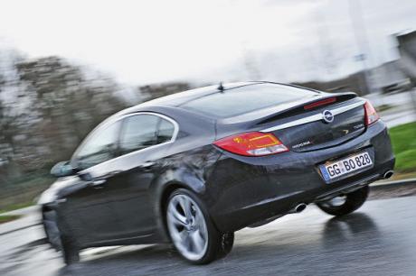 OPEL INSIGNIA 1.4 T 140 HP
