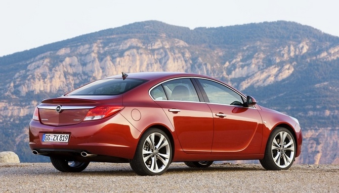 OPEL INSIGNIA 1.4 T 140 HP