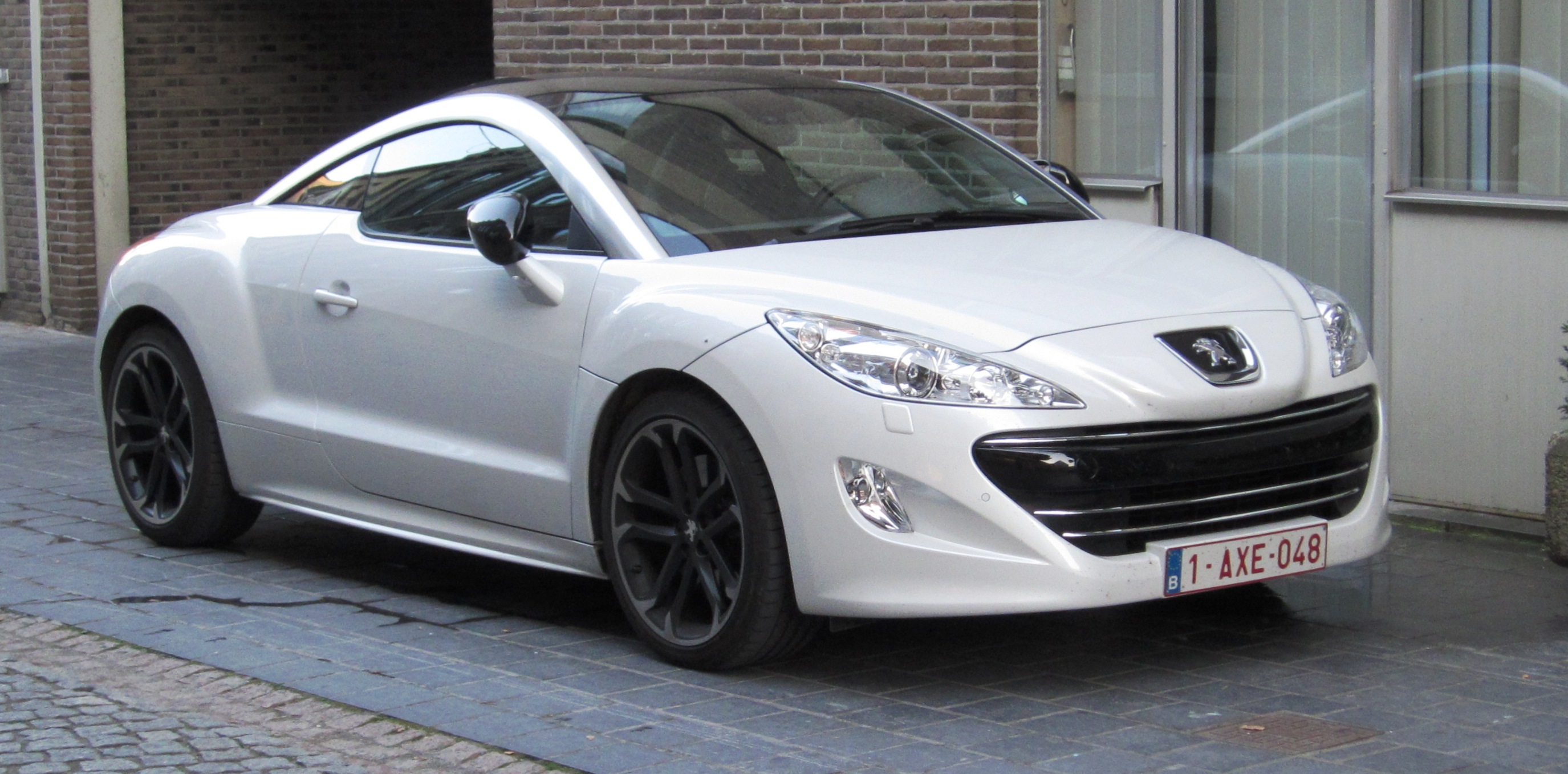 PEUGEOT RCZ 1.6 THP 200 HP CARBON