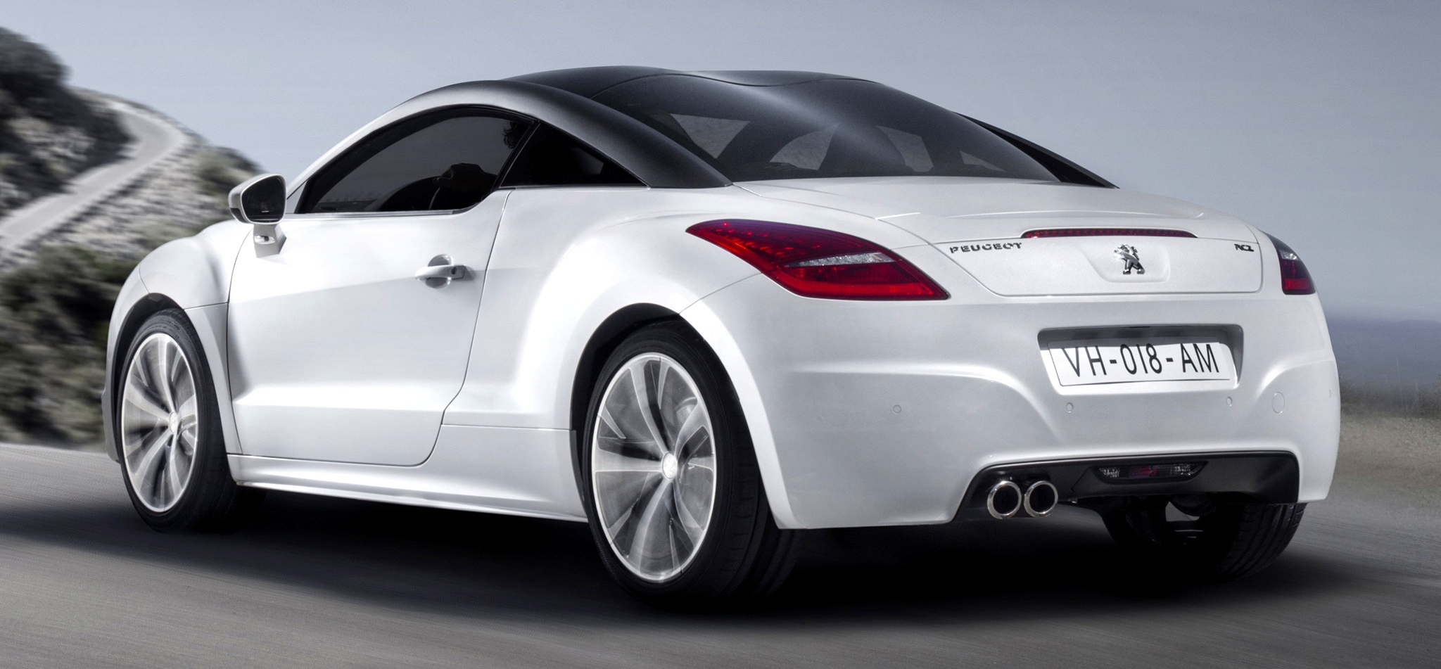 PEUGEOT RCZ 1.6 THP 200 HP CARBON