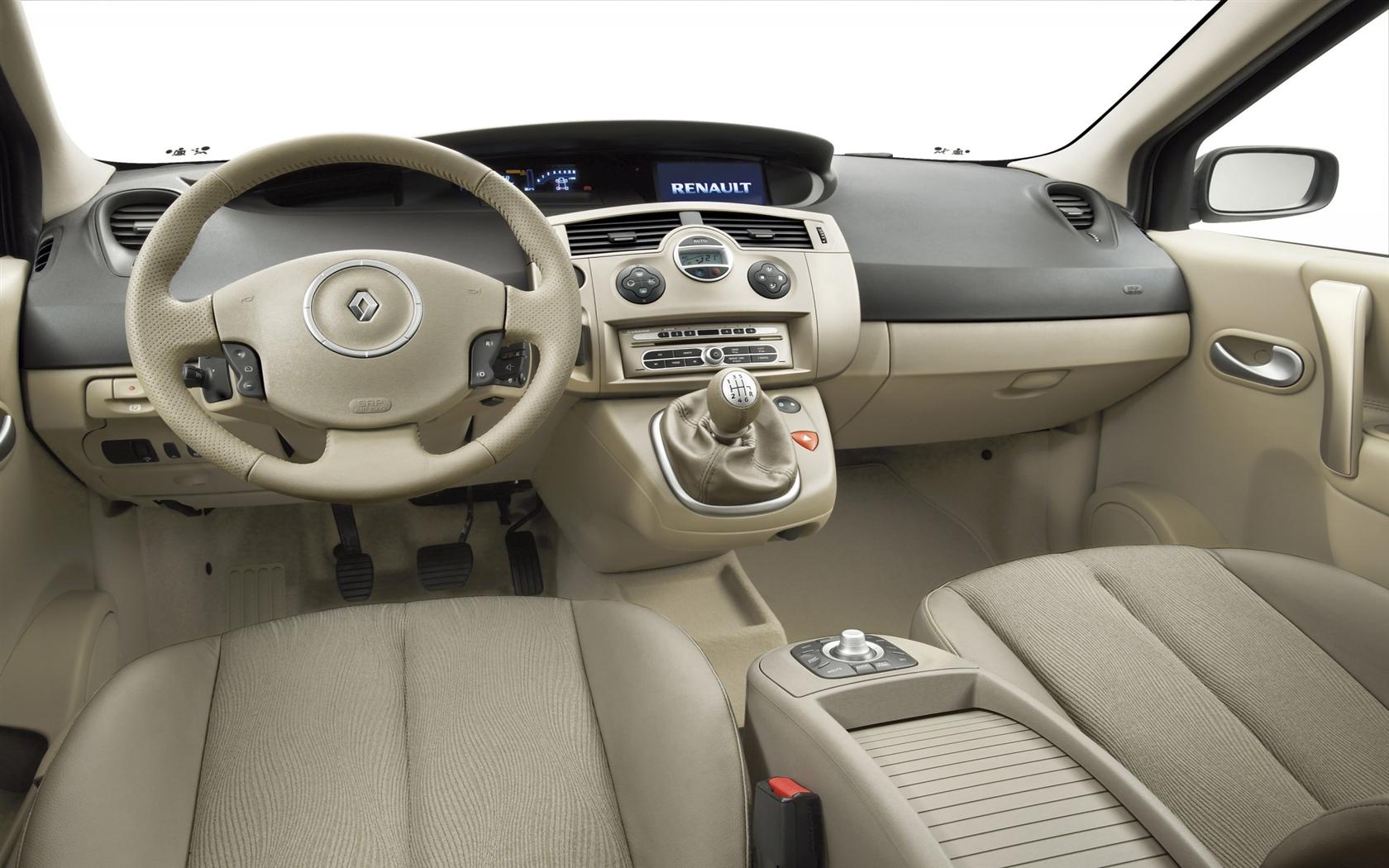 RENAULT SCENIC 1.5 dCi EDC