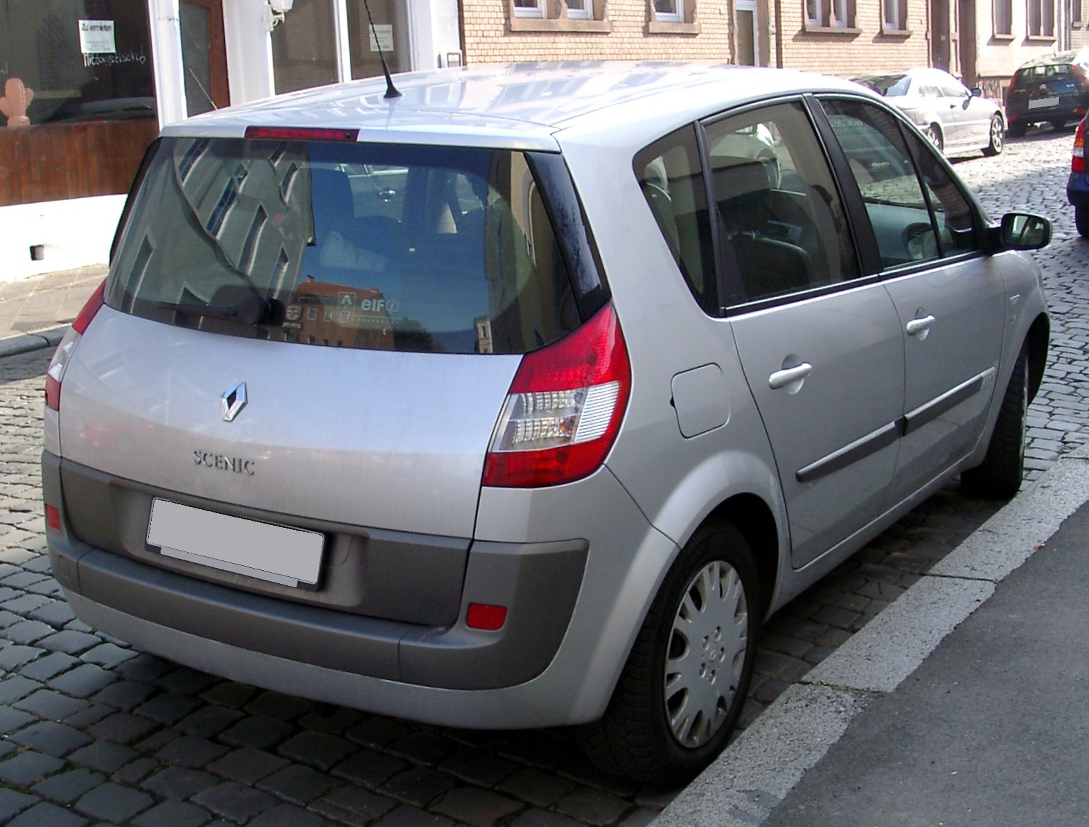 RENAULT SCENIC 1.5 dCi EDC