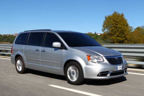 LANCIA VOYAGER 2.8 AT