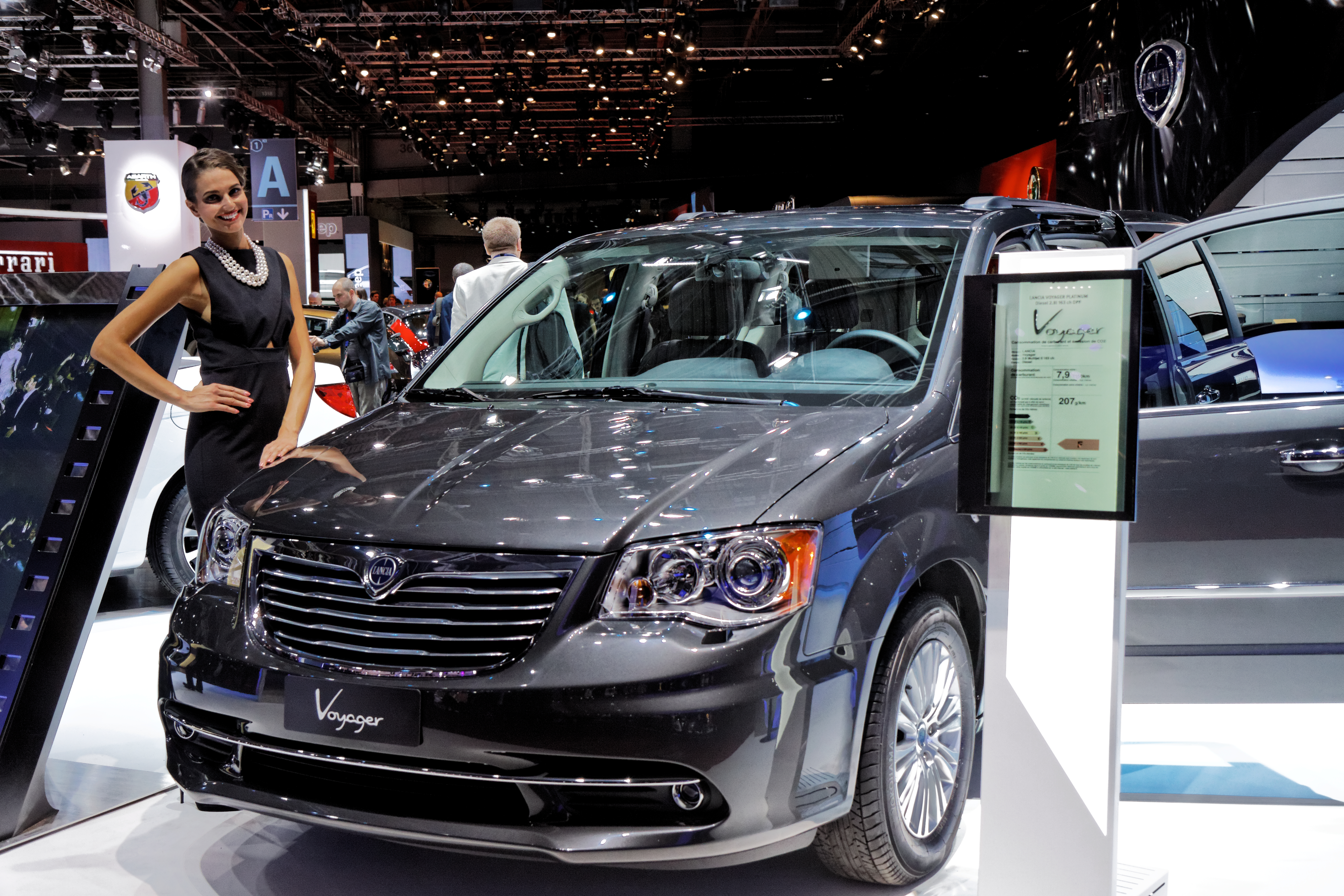 LANCIA VOYAGER 2.8 AT