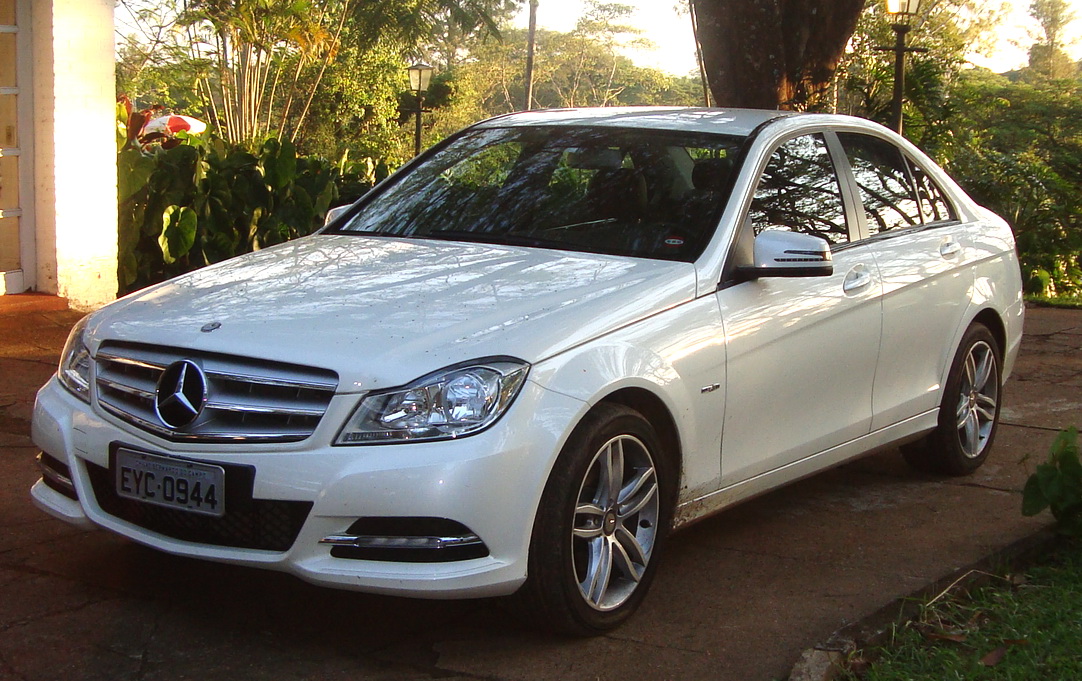MERCEDES-BENZ C 180 SEDAN
