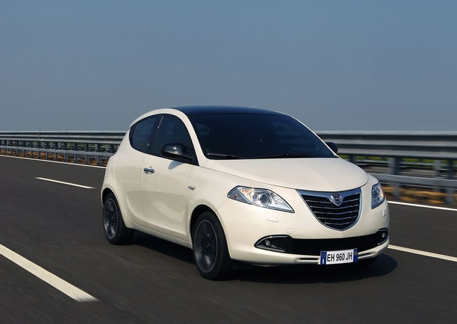 Lancia Ypsilon ile "Tatlı Hayat"