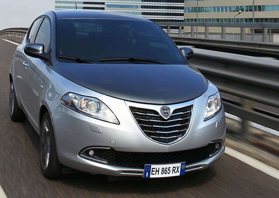 Lancia Ypsilon ile "Tatlı Hayat"