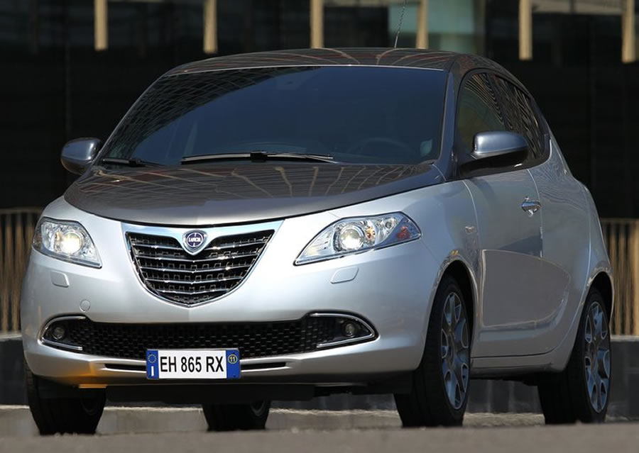 Lancia Ypsilon ile "Tatlı Hayat"