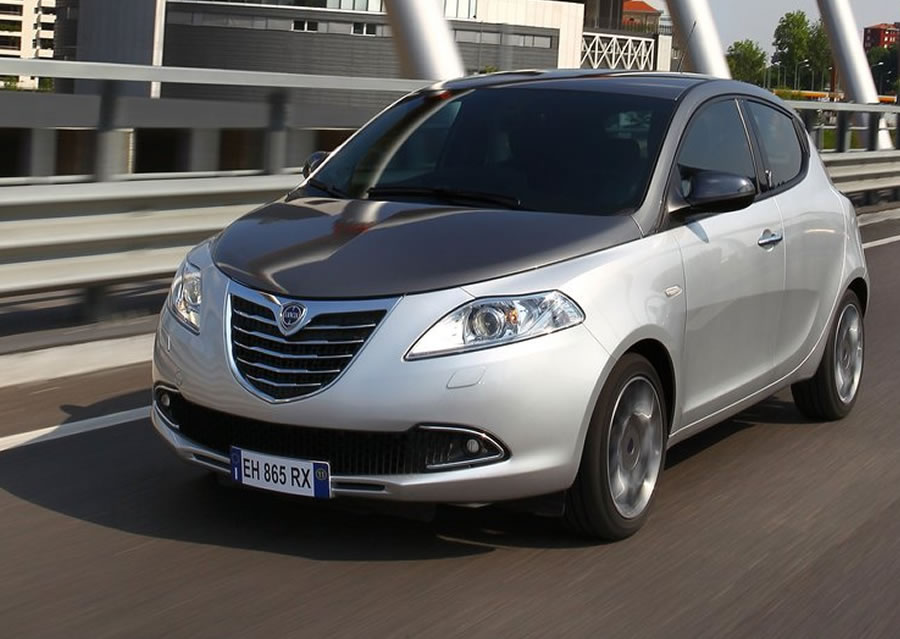 Lancia Ypsilon ile "Tatlı Hayat"