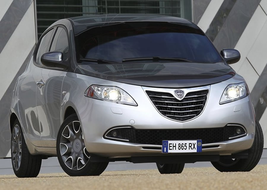 Lancia Ypsilon ile "Tatlı Hayat"