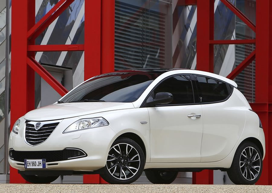 Lancia Ypsilon ile "Tatlı Hayat"