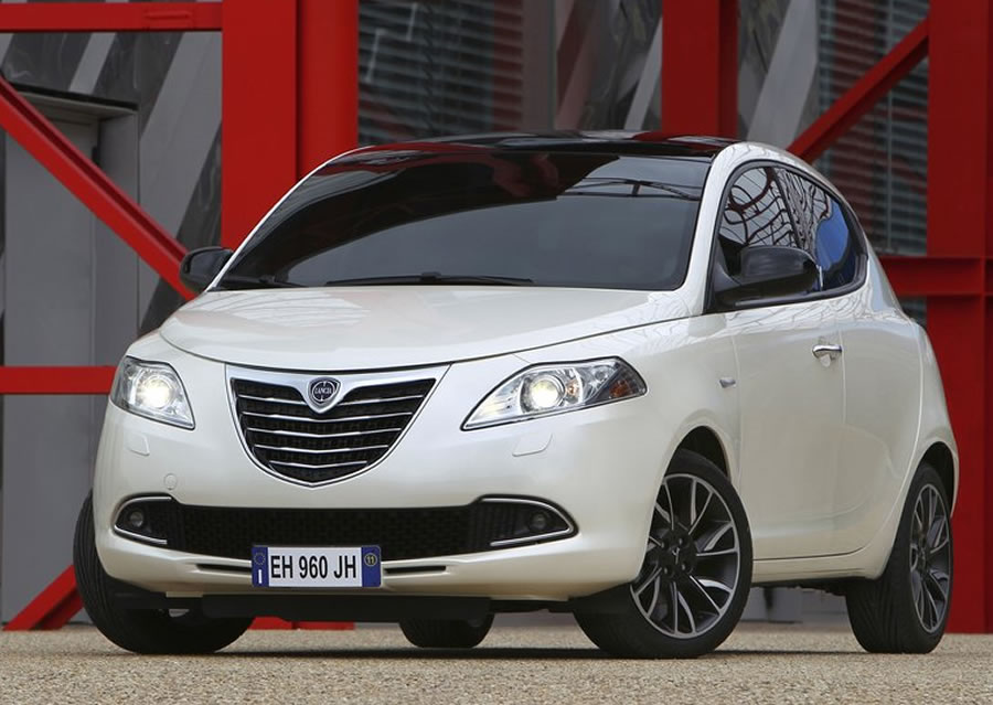 Lancia Ypsilon ile "Tatlı Hayat"