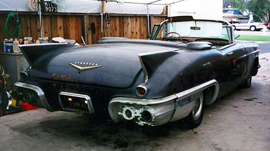 1957 Eldorado Biarritz`in ilk üretimi satıldı.