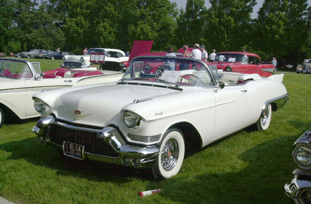 1957 Eldorado Biarritz`in ilk üretimi satıldı.