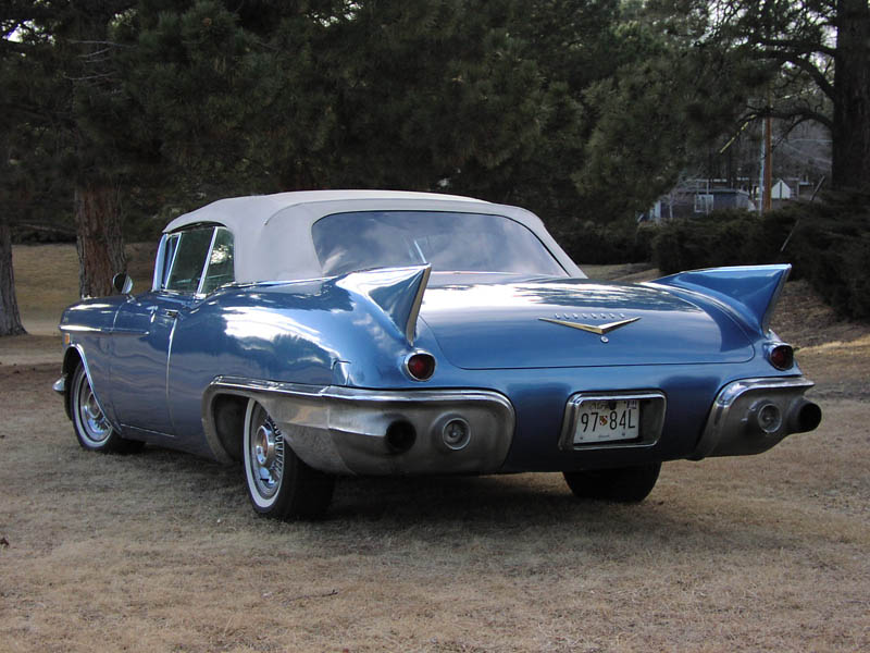 1957 Eldorado Biarritz`in ilk üretimi satıldı.