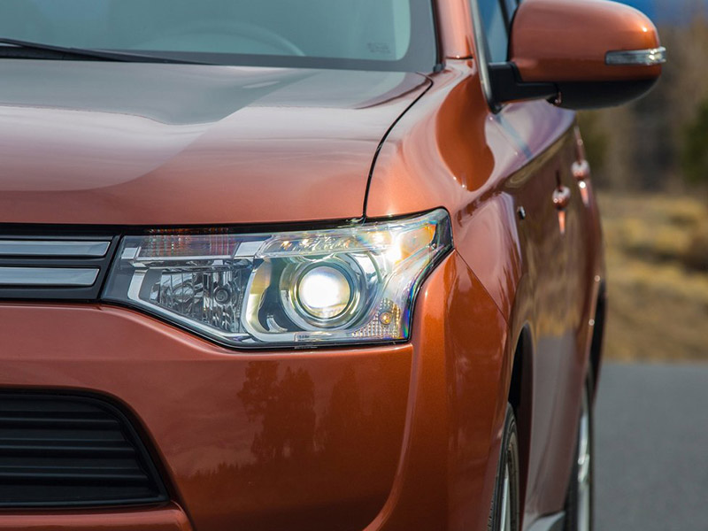 Mitsubishi Outlander PHEV 2014 incelemesi