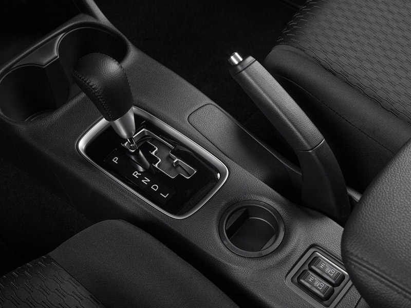 Mitsubishi Outlander PHEV 2014 incelemesi