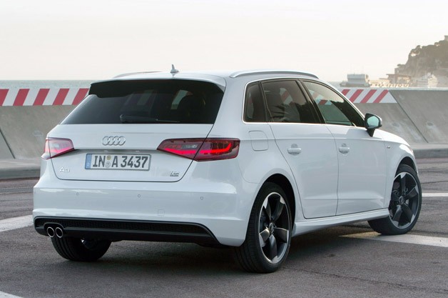 A3 Sportback 1.6 TDI S Tronic ve Mercedes-Benz A 180 CDI