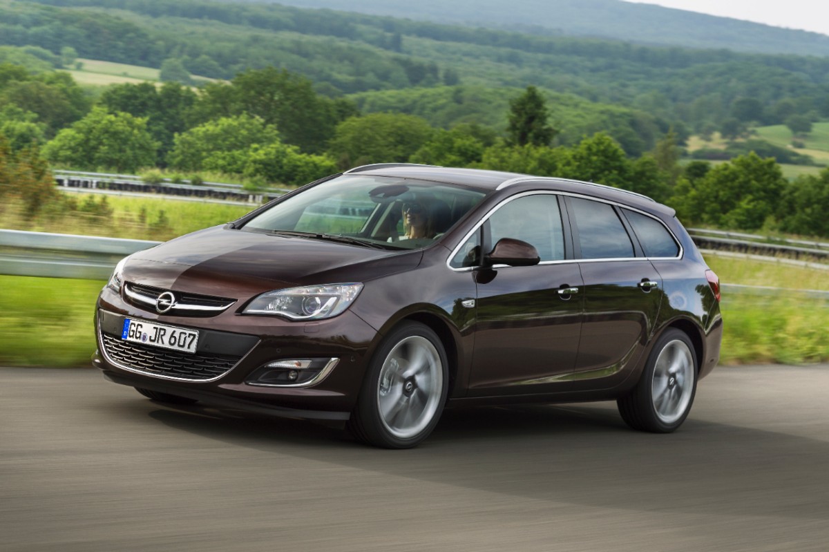 Yeni Opel Astra Sports Tourer 1.6 CDTI (2014) incelemesi