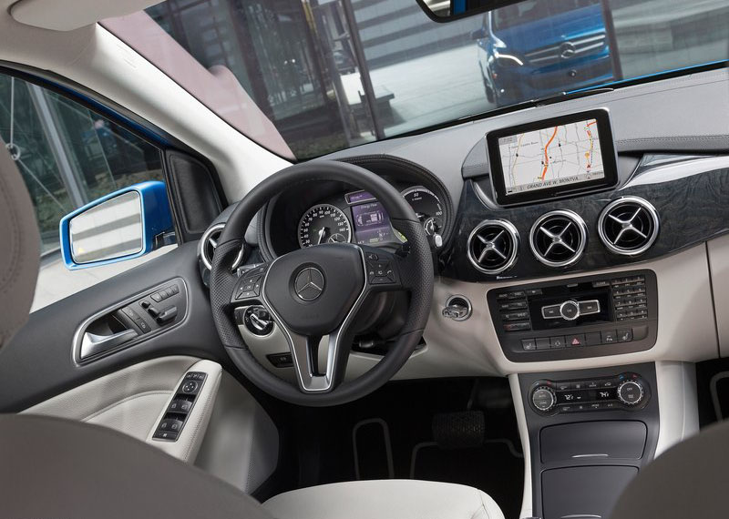 Yeni Mercedes B Serisi İncelemesi ve Teknik Özellikleri