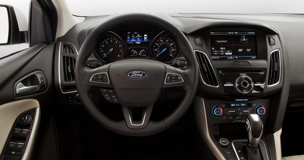 2018 Ford Focus Sedan Ön Konsol