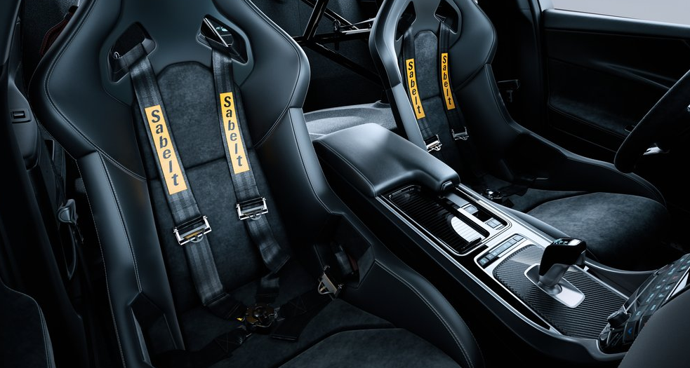 Jaguar XE SV 8 Project iç konsol