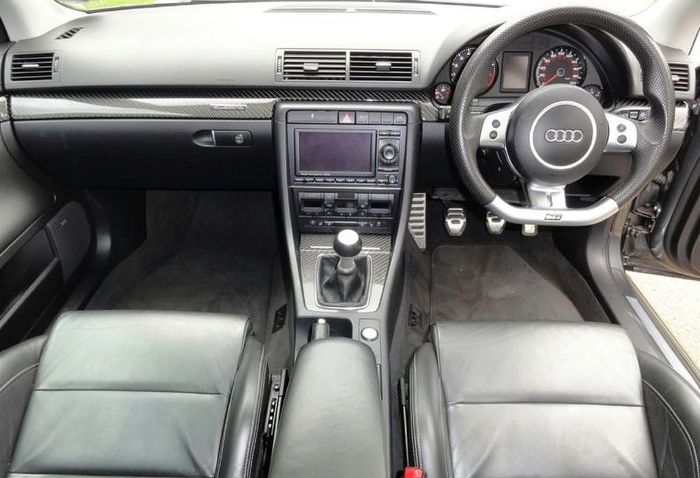 Audi RS 4 Ön Panel