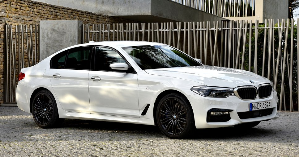 BMW 520d ve Mercedes E 220 d 4MATIC Motor Karşılaştırma Mercedes E 220 d 4MATIC
