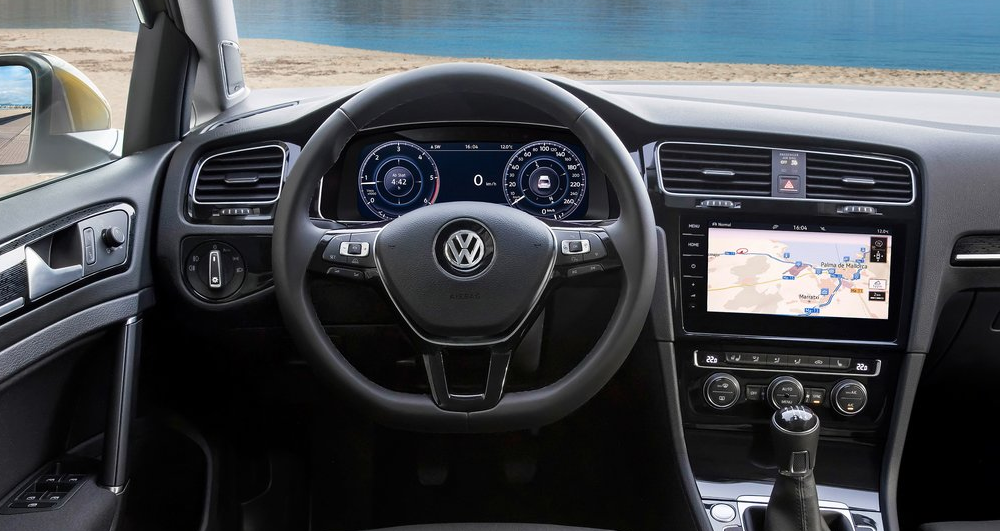 2017 Volkswagen Golf Ön Panel