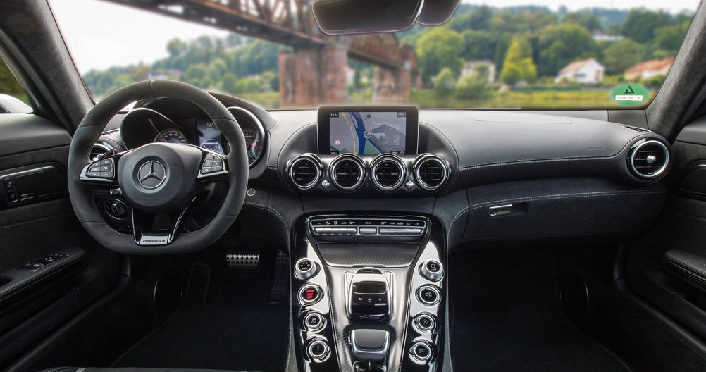 Mercedes AMG GT S Ön Panel