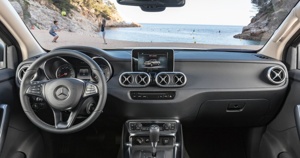 2018 Mercedes-Benz X-Class Ön Panel