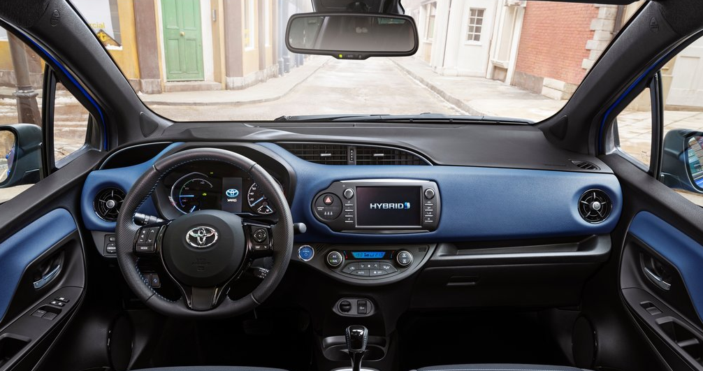 2017 Toyota Yaris Ön Panel