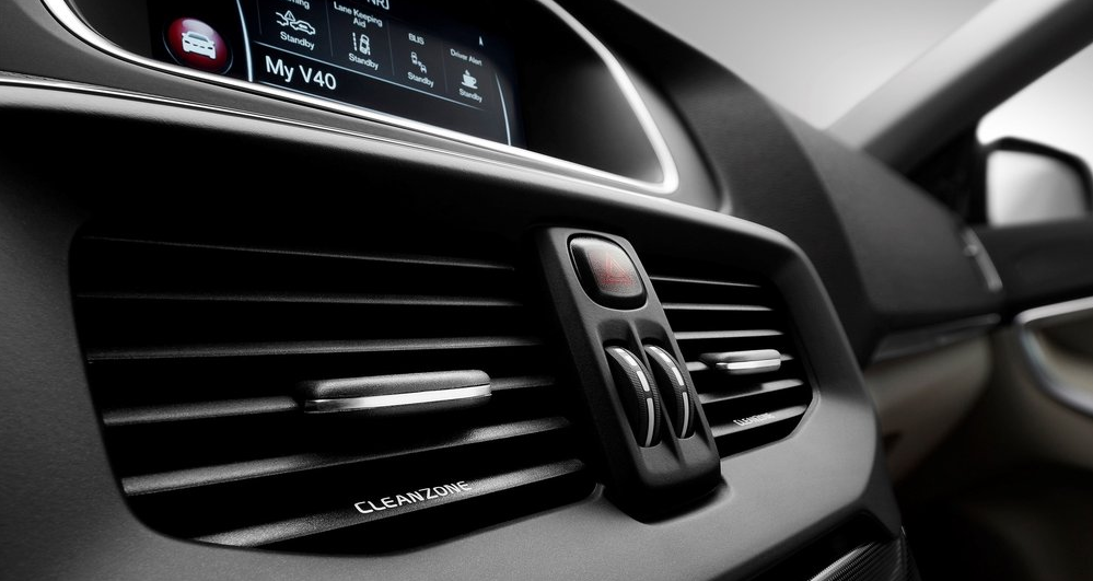 Volvo V40 T3 Inscription Ön Konsol