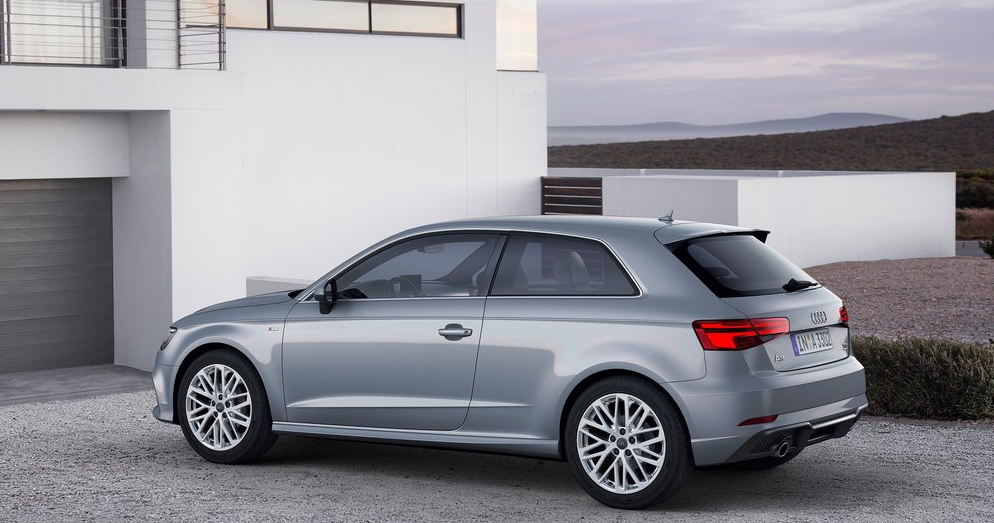 Audi A3 - Audi'nin 2018 Kompakt Sınıf Yenilikleri