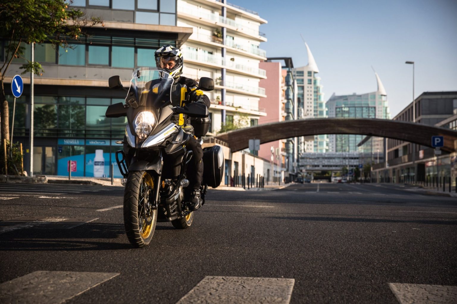 Suzuki V-Strom 650 XT İnceleme ve Özellikler Suzuki V-Strom 650 XT