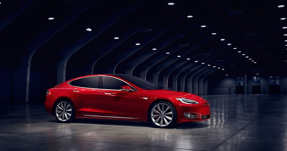 Tesla Model S - Sadece Hızlanma Tesla'ya Yeter mi?