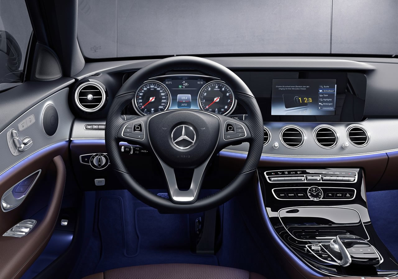 Mercedes-Benz E 180 Ön Konsol