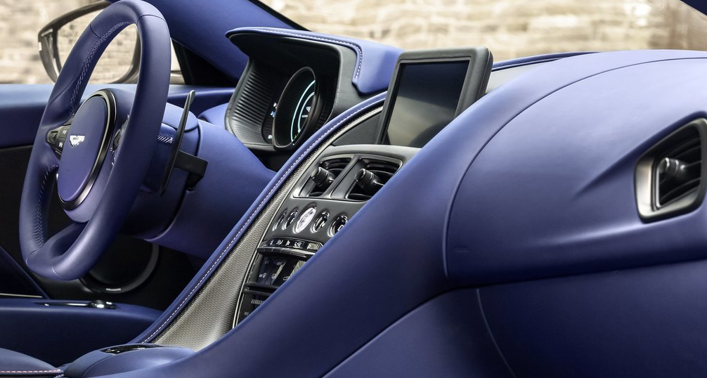Aston Martin DB11 V8