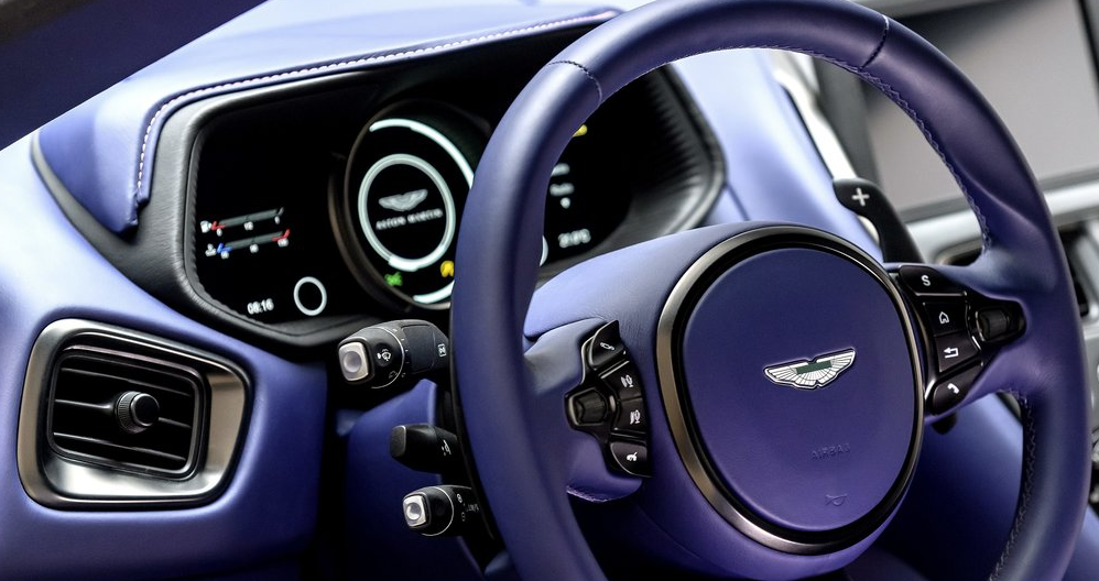 Aston Martin DB11 V8