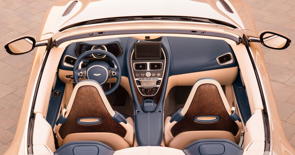 Aston Martin DB11 Volante