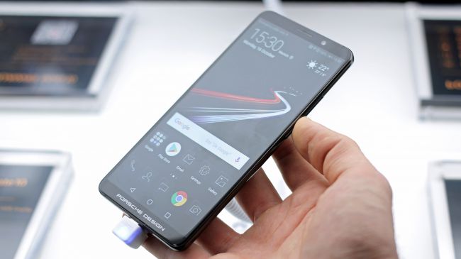 Porsche Design imzalı Huawei Mate 10 Pro tanıtıldı